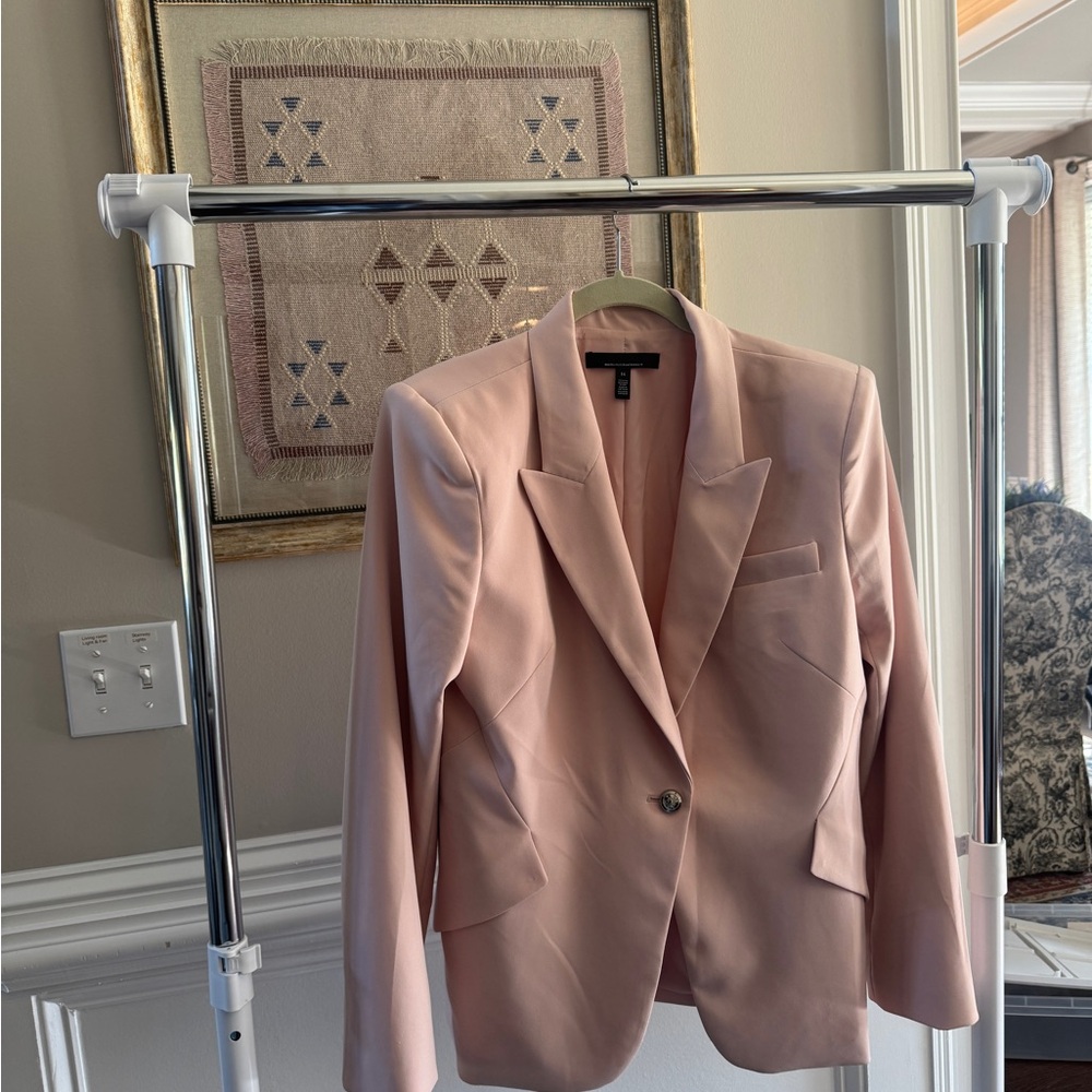 White House Black Market Pale Pink Tailored Suit with Ankle Length Pants - Picture 7 of 9
